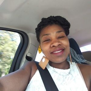 Meet your Posher, Shawana